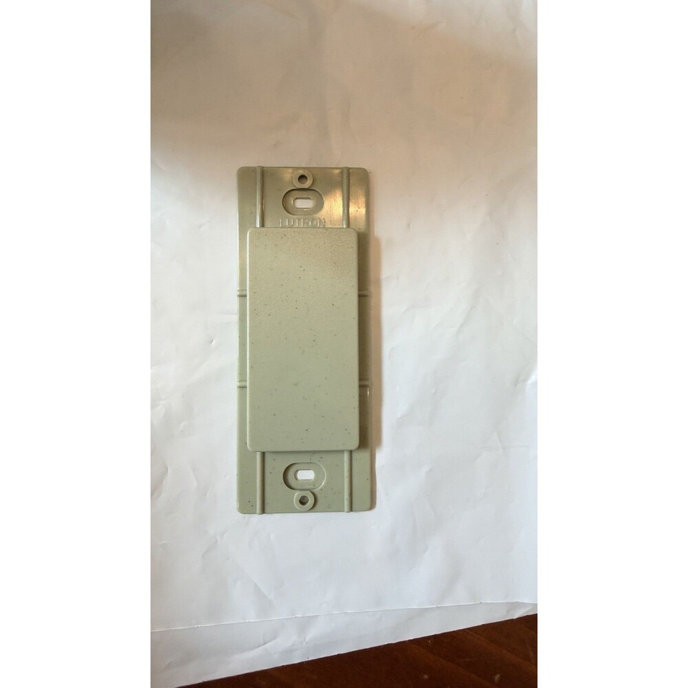 Lutron SC-BI-GB Satin Colors Greenbriar Blank Insert Matte NOS Discontinued